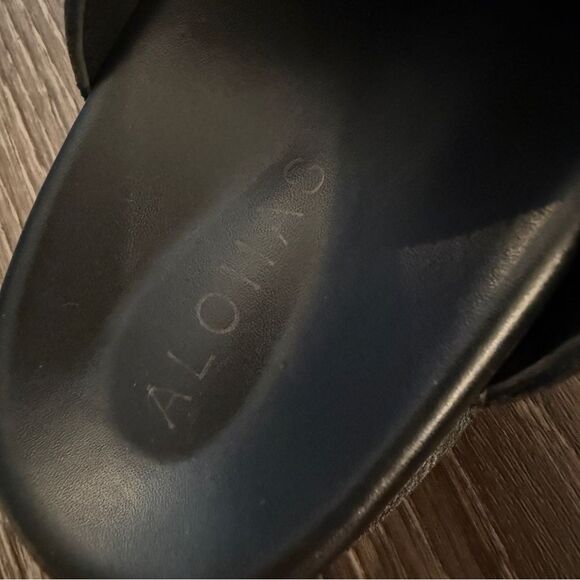 Alohas Fireplace Leather Mule - Picture 4 of 6